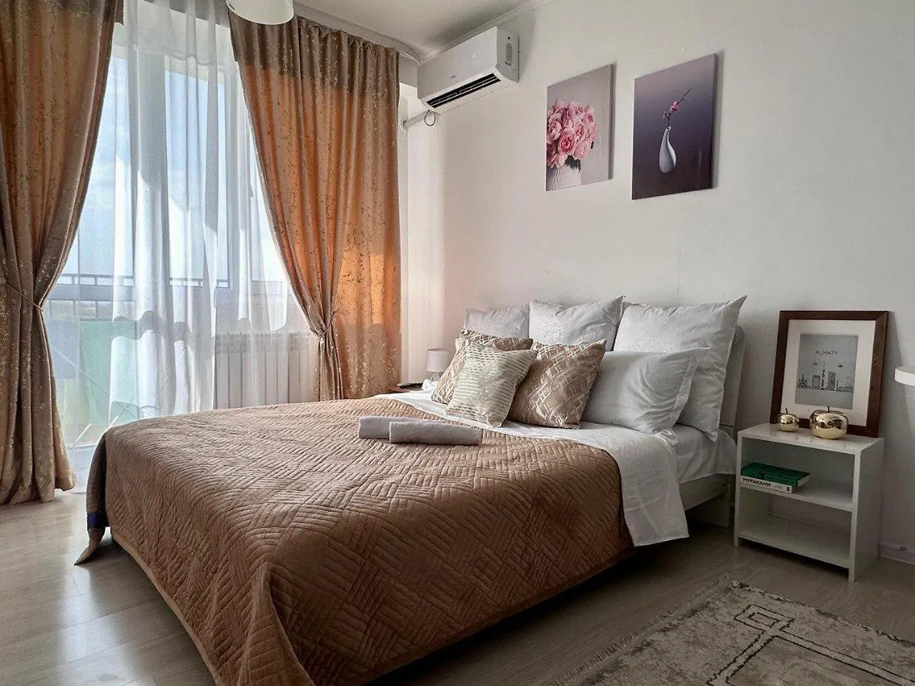 На Сайране Apartment Almaty